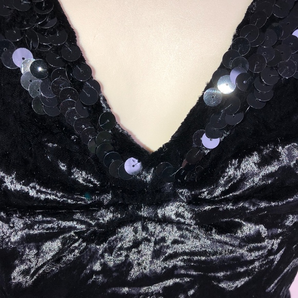 KATHRYN DIANOS velvet sequin lined top - Picture 6 of 8